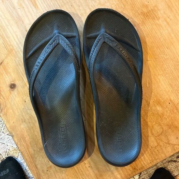 Lightfeet Shoes - Black Women's Sandals